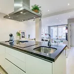 Hanami Plaza Abc Apartament *